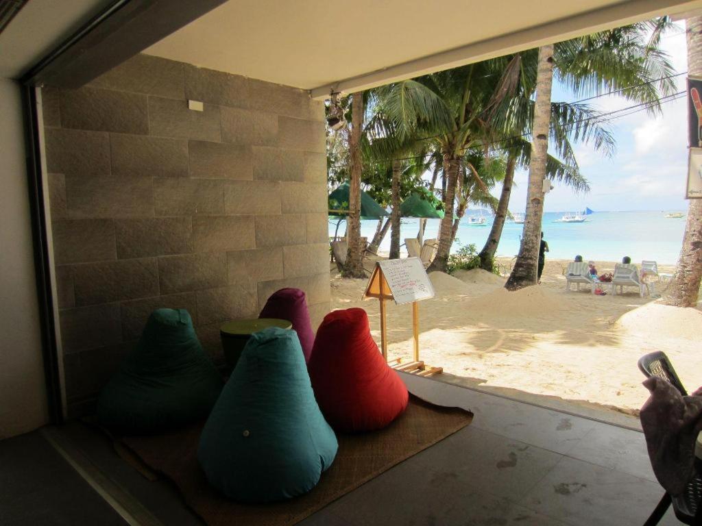 B Pod Hotel Manoc-Manoc Exterior foto